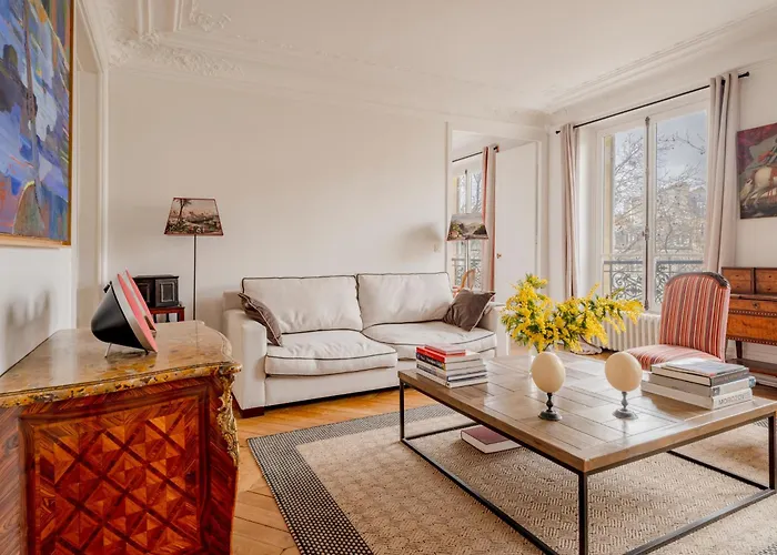 アパート Arc De Triomphe パリ